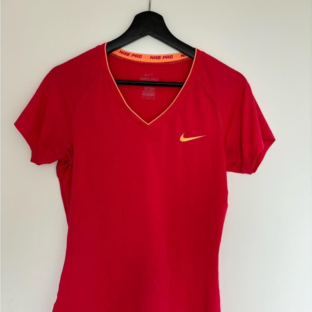 Nike t-shirt for running, size M